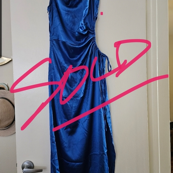 *NWT* One Shoulder Cutout Dress - Picture 1 of 3